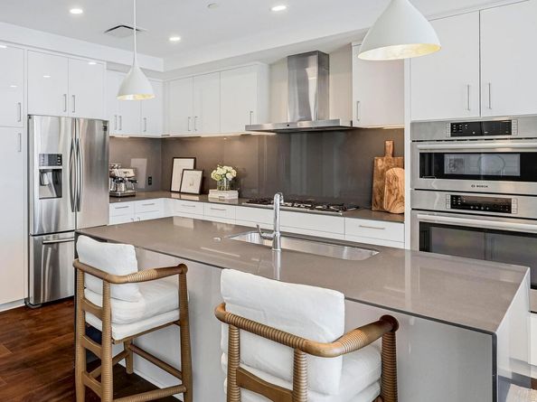 301 West Ave 2105, Austin TX 78701