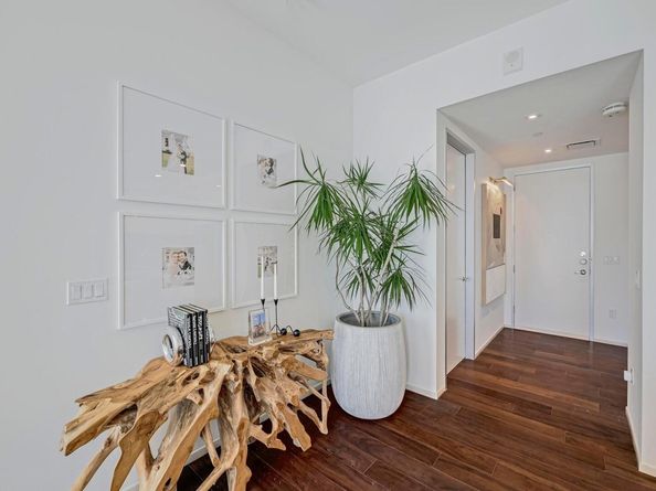 301 West Ave 2105, Austin TX 78701