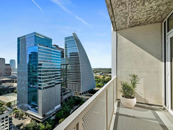 301 West Ave 2105, Austin TX 78701