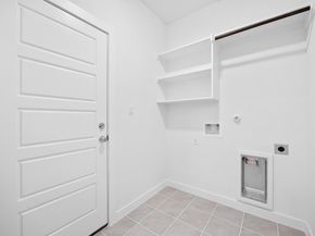 8015 Shining Flor RUN, Lago Vista TX 78645