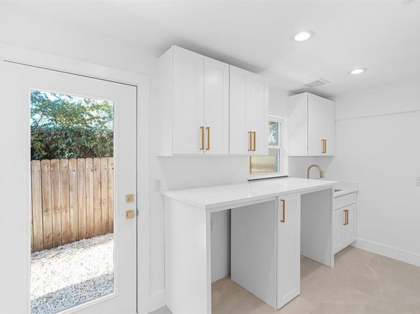 4600 Frontier TRL, Austin TX 78745