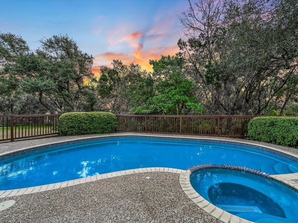 8001 Bell Mountain DR, Austin TX 78730