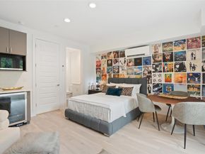 2505 Bluebonnet LN 13, Austin TX 78704