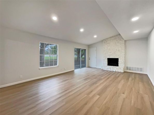 6805 Crystalbrook DR, Austin TX 78724