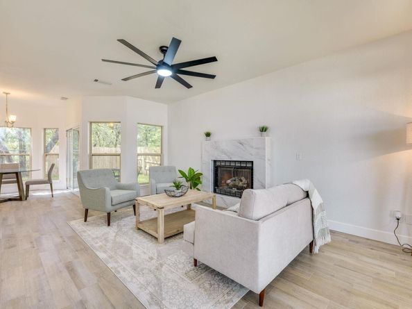 8304 Bradford Edward CV B, Austin TX 78759