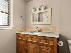 807 W 25th ST 207, Austin TX 78705