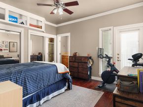 807 W 25th ST 207, Austin TX 78705