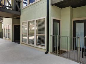 807 W 25th ST 207, Austin TX 78705