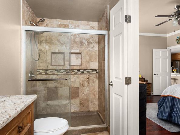 807 W 25th ST 207, Austin TX 78705