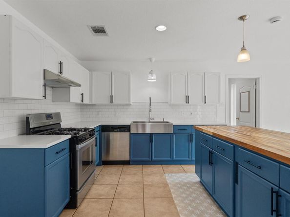 3744 Top Rock LN, Round Rock TX 78681