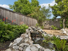 11503 Dosshills DR, Austin TX 78750