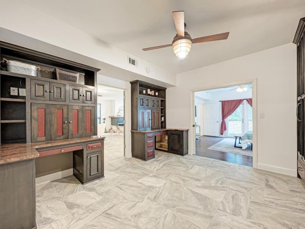 1115 W 7th ST 106, Austin TX 78703