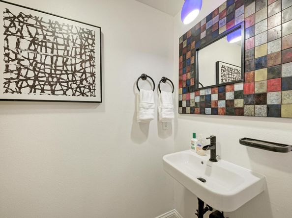 1115 W 7th ST 106, Austin TX 78703