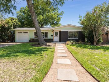 7703 Lazy LN
