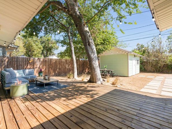 7703 Lazy LN, Austin TX 78757
