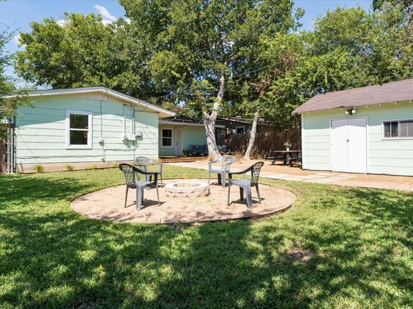 7703 Lazy LN, Austin TX 78757