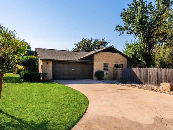 10502 Ronwood DR, Austin TX 78750