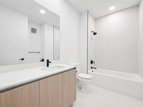 2209 S 1st ST 309, Austin TX 78704