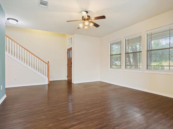 205 Village Park DR, Georgetown TX 78633
