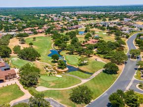 205 Indigo LN, Georgetown TX 78628