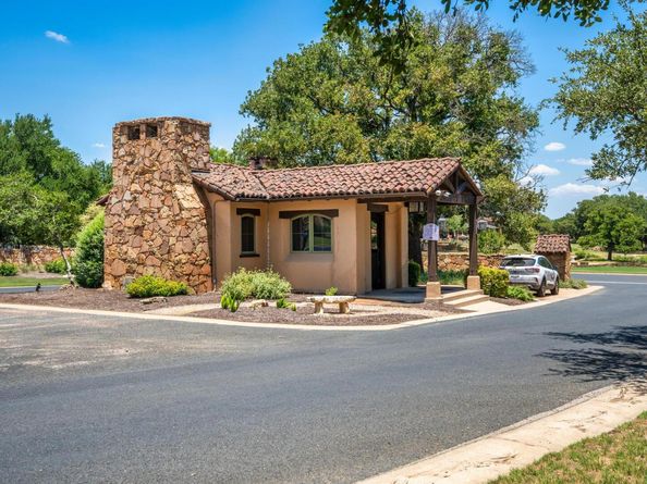 205 Indigo LN, Georgetown TX 78628