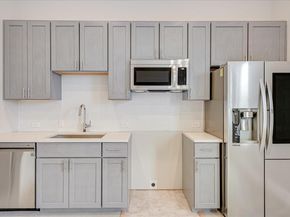 6136 Florencia LN, Austin TX 78724