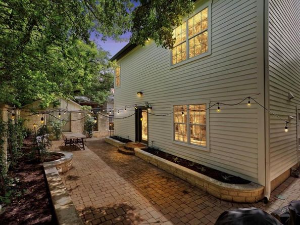 210 Le Grande Ave, Austin TX 78704