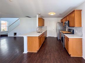 11704 Paul E Anderson DR, Austin TX 78748