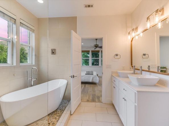 3009 Lawrence DR, Austin TX 78734