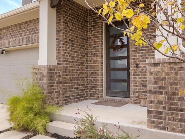 120 Monterey Oak TRL, Georgetown TX 78628