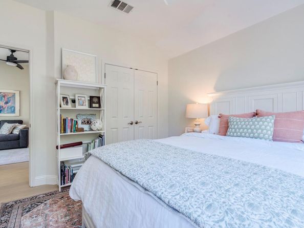 10032 Scull Creek DR, Austin TX 78730