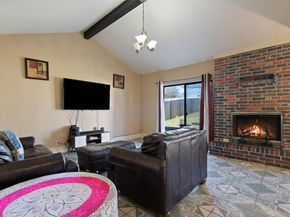 1712 Pine Knoll DR, Austin TX 78758