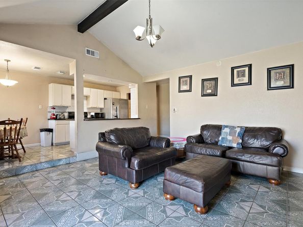 1712 Pine Knoll DR, Austin TX 78758