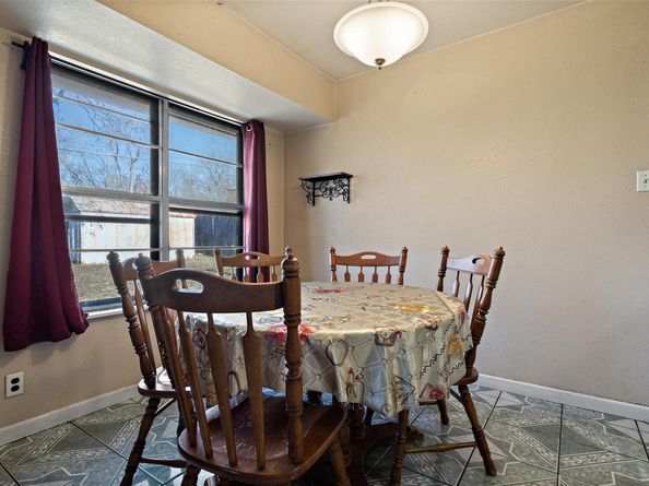 1712 Pine Knoll DR, Austin TX 78758