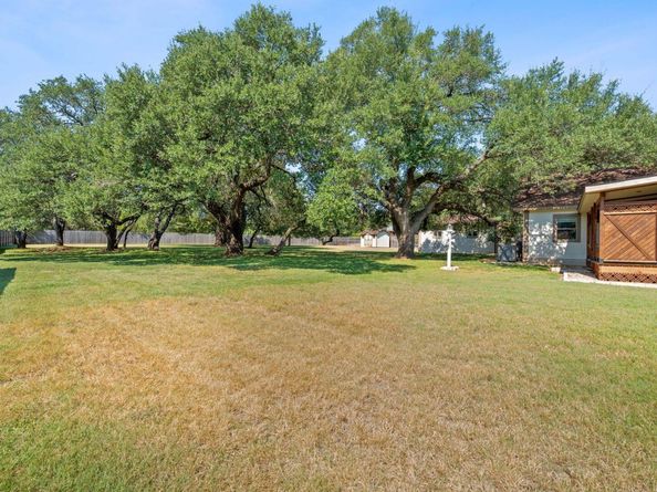 4004 Fountainwood CIR, Georgetown TX 78633