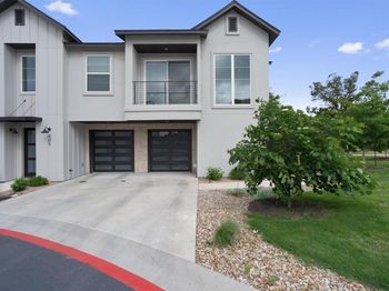 12001 Vista Parke DR