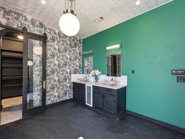 2900 Pamella CT, Austin TX 78734