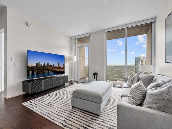 301 West Ave 3208, Austin TX 78701