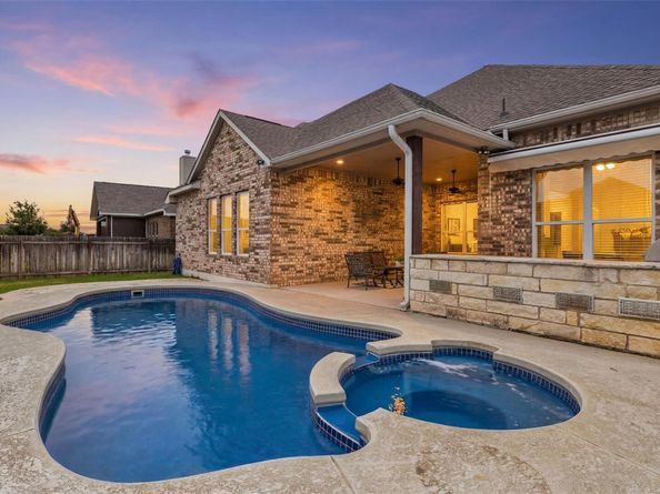 125 Callie WAY, Liberty Hill TX 78642