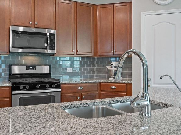 476 Sheepshank DR, Georgetown TX 78633