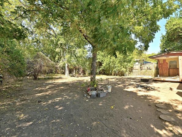 1040 Gardner RD, Austin TX 78721