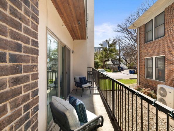 908 Nueces ST 15, Austin TX 78701