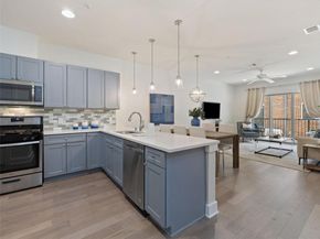 908 Nueces ST 15, Austin TX 78701