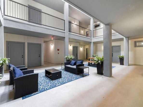 908 Nueces ST 15, Austin TX 78701