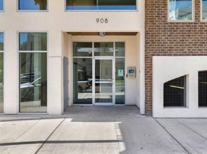 908 Nueces ST 15, Austin TX 78701