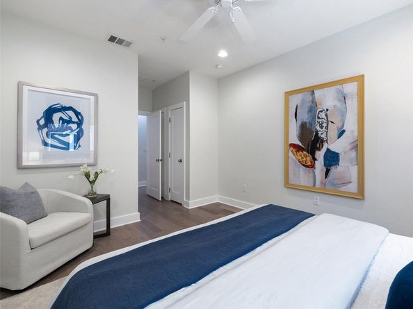 908 Nueces ST 15, Austin TX 78701