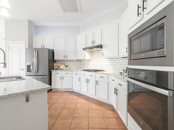1409 Emblem DR, Pflugerville TX 78660