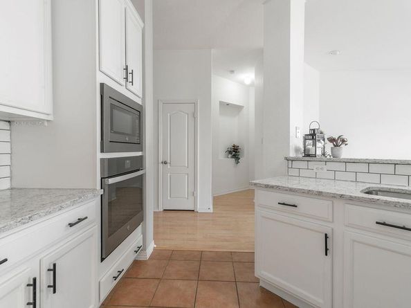 1409 Emblem DR, Pflugerville TX 78660