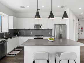 800 Embassy DR 337, Austin TX 78702