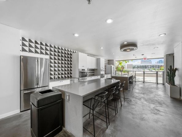 800 Embassy DR 337, Austin TX 78702